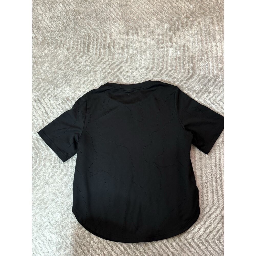 Reebok Women’s Black Breathable Crew Neck Athletic Tee Shirt Gym Logo - Picture 3 of 3